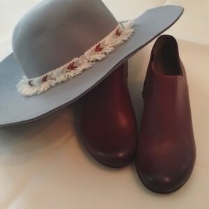 Dansko Soft Leather Booties Merlot